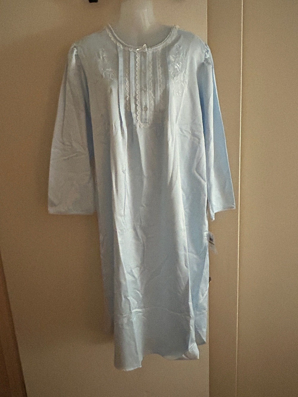 NWT Miss Elaine Light Blue Long Sleeve Nightgown with Lace Bib